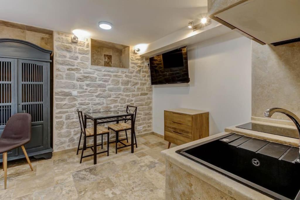 La Cachette - Topdestination-Dijon - Centre Ville - Classe 3 Etoiles 외부 사진